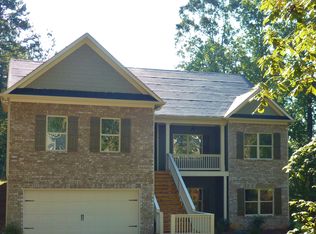 1916 Windstone Pl, Winder, GA 30680