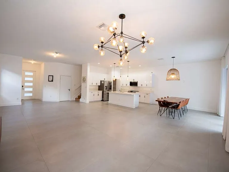 4963 Whispering Way — Photo 8