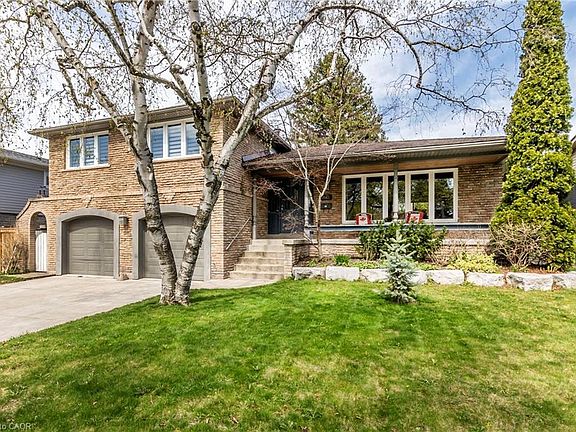 2nd image of 4463 Hawthorne Dr