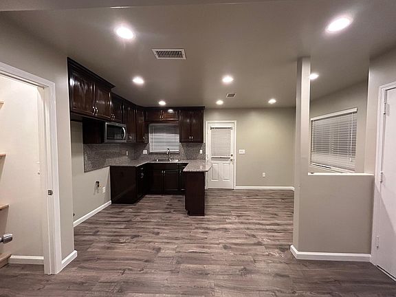 5th image of 438 Santa Mariana Ave