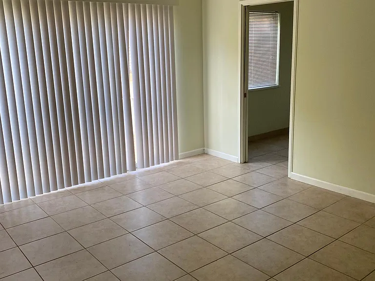 2533 Hillegass Ave #303 — Photo 6