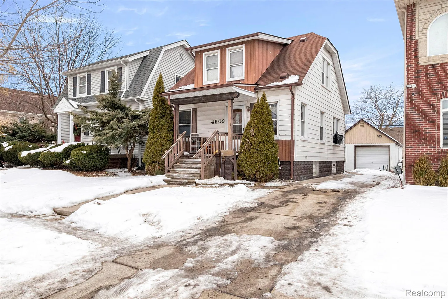 4509 Helen St photo 1