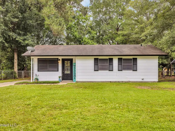 229 Linda Dr, Ocean Springs, MS 39564