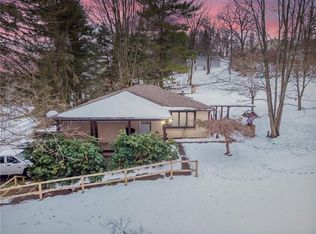 Ellsworth Ave, Jeannette, PA 15644