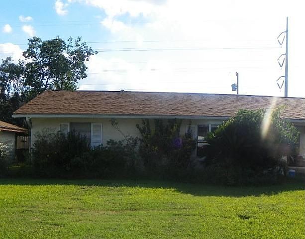 1st image of 828 S 15th St
