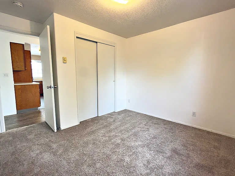 905 NE 94th Ave — Photo 20