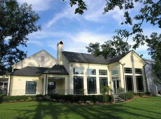 136 W Ruelle Dr, Mandeville, LA 70471