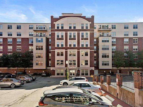 3rd image of 70 Washington St Unit 505