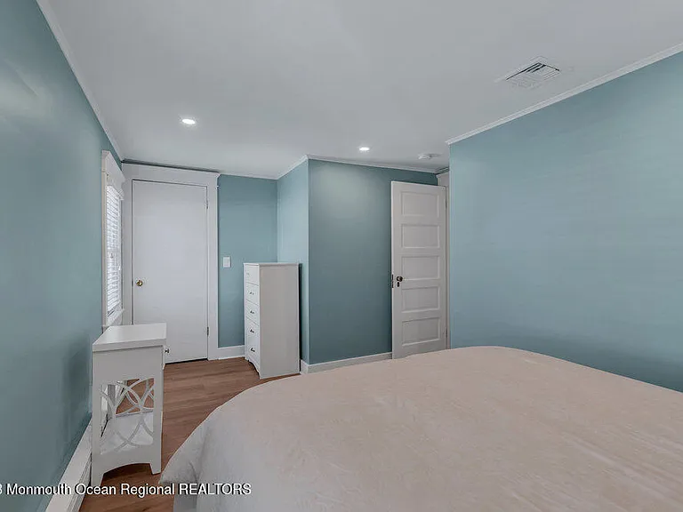64 Curtis Ave — Photo 38