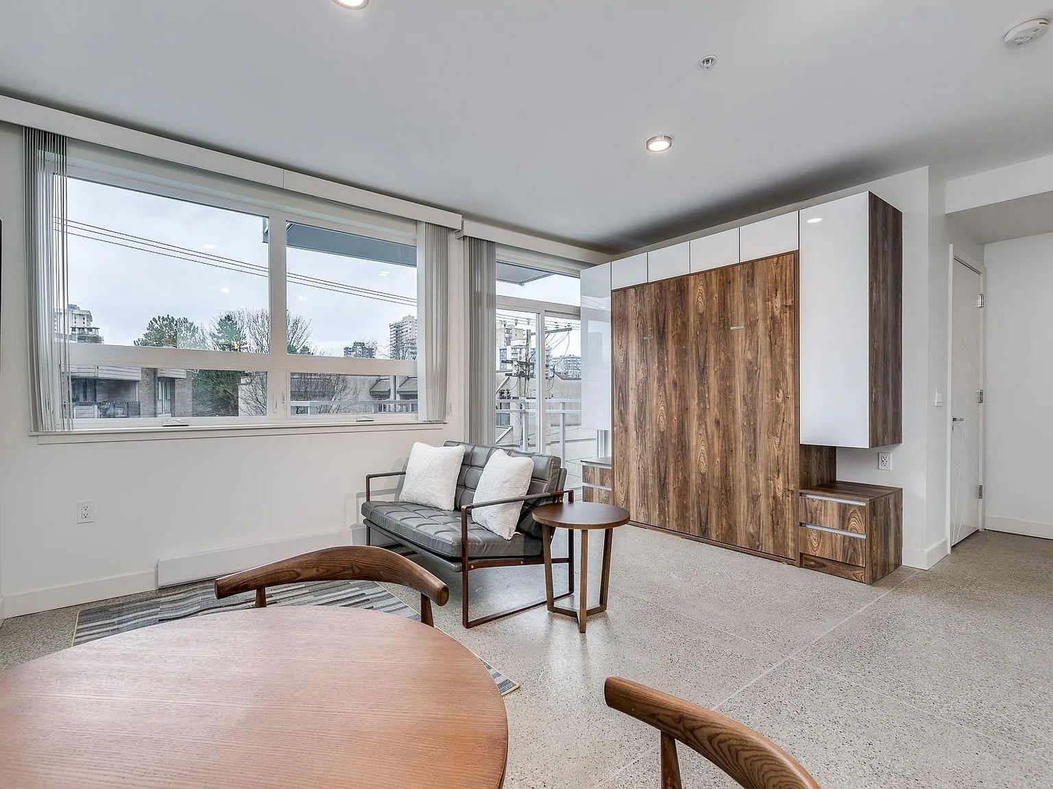 Studio, 462 sqft, $2,590 — Photo 2