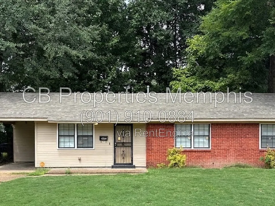 1445 Robin Hood Ln