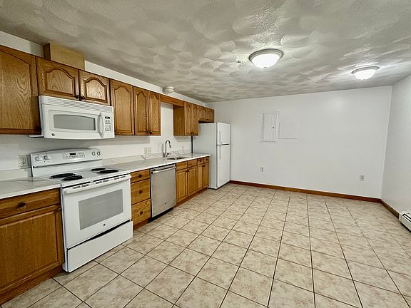 2nd image of 12 Leblanc Dr #12