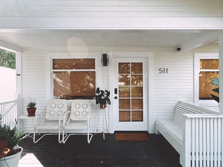 511 Drown Ave — Photo 1