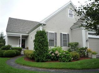 1 Sea Knoll Ct #1, Buzzards Bay, MA 02532