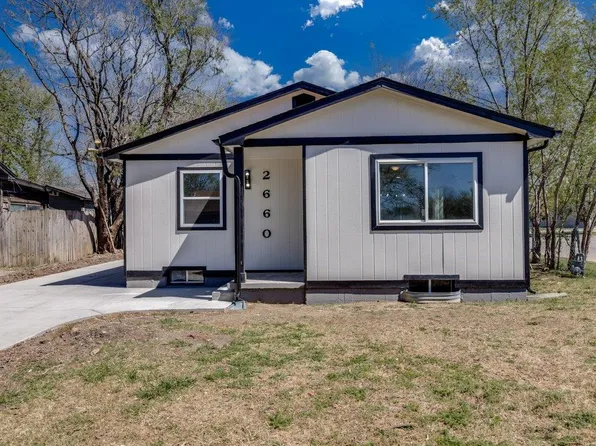 2660 W Esthner Ave, Wichita, KS 67213