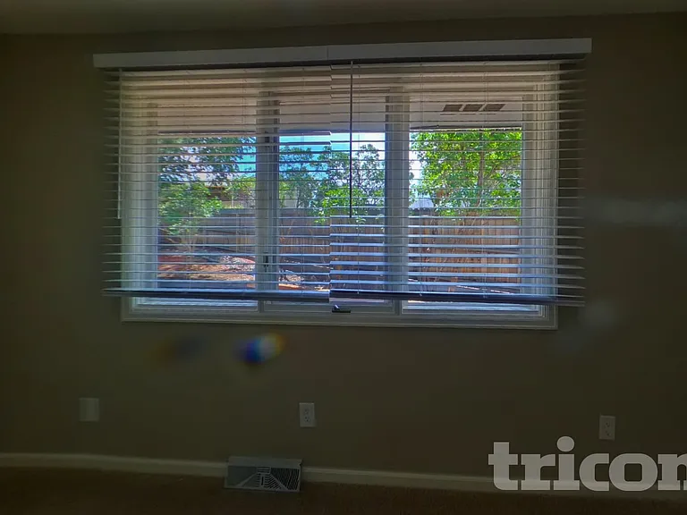 564 Mars Ct — Photo 8