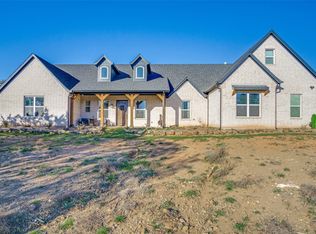 112 Wooded Acres Dr, Mineral Wells, TX 76067