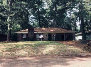 1542 Wood Glen Dr, Jackson, MS 39204
