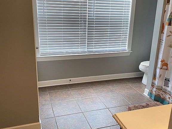 Upstairs bath/ linen closet
