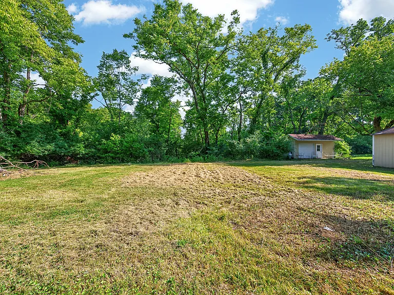 904 Locust Corner Rd — Photo 38