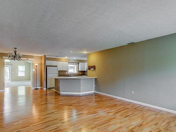 4th image of 1485 Windward Dr