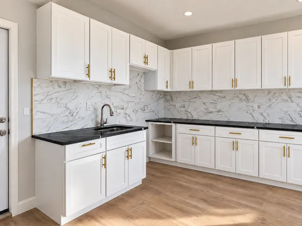 4314 Penn St #A, Philadelphia, PA 19124