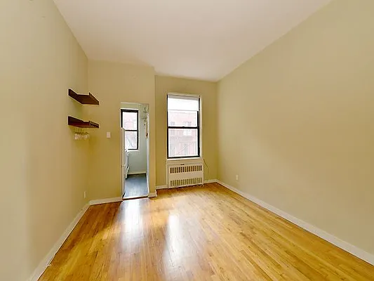 Rented by Cooper & Cooper Real Estate | media 2