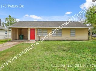 8175 Panay Dr, Houston, TX 77033