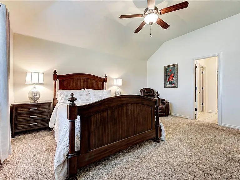 3009 Elmo Way — Photo 7