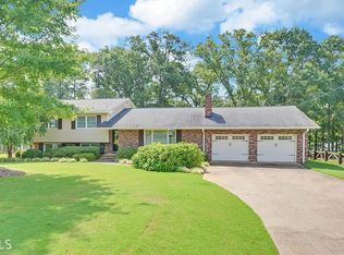 222 George Burns Ln, Hartwell, GA 30643