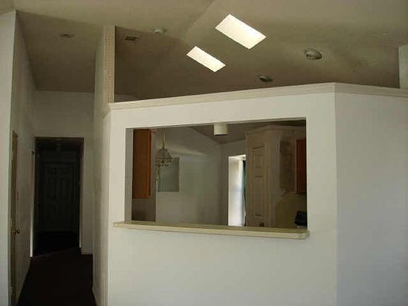 4th image of 1544 Liberty Ln