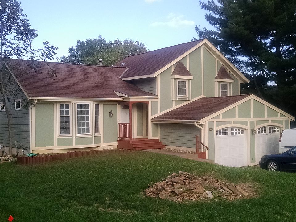 1st image of 7400 NW 77th St