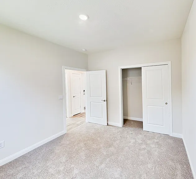 8842 Faulkner Dr — Photo 17