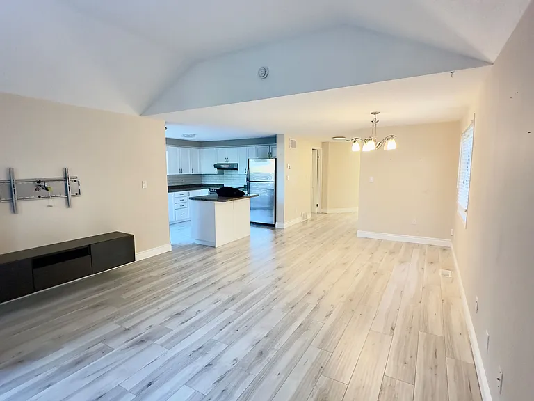 908 Copper Leaf Cres — Photo 8