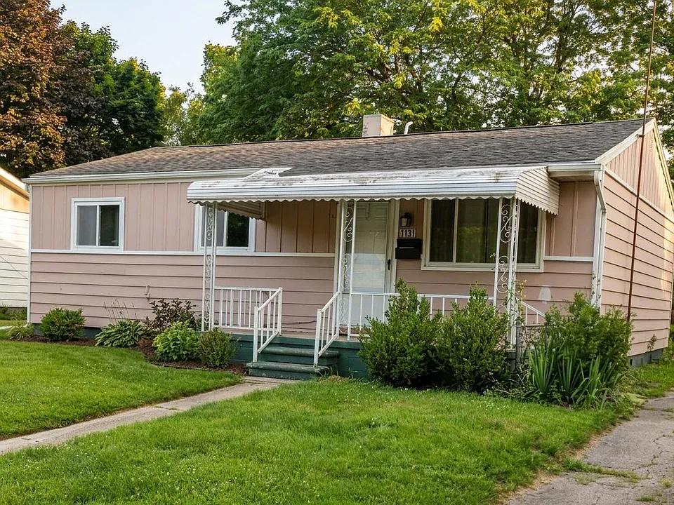 1131 Rambling Rd