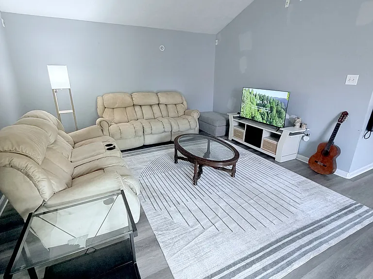 8404 Henry St #1 — Photo 2