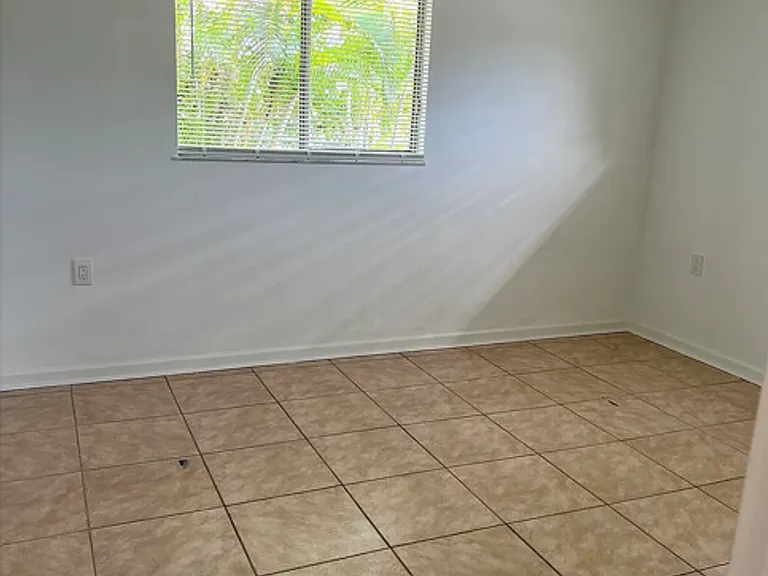 4426 Little Hickory Rd — Photo 8