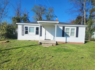 3234 Chandler St, Fayetteville, NC 28303