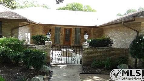 2nd image of 315 Twisted Wood Dr