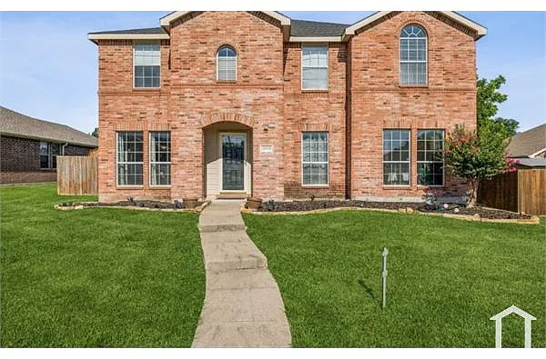Building Photo - 1609 Brandon Dr