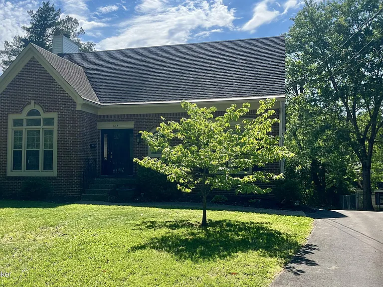 402 Trinity Hills Ln — Photo 30