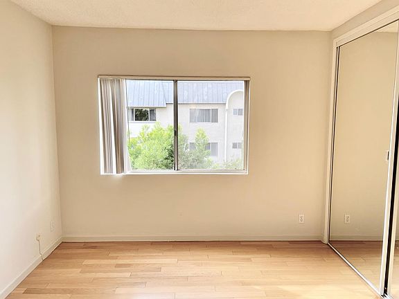 5th image of 8630 Burton Way APT 301