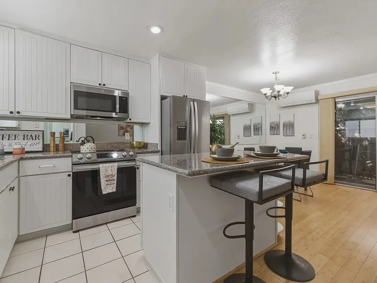 20153 Forest Ave #9 — Photo 31