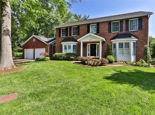 554 Ballas Trails Dr, Saint Louis, MO 63122
