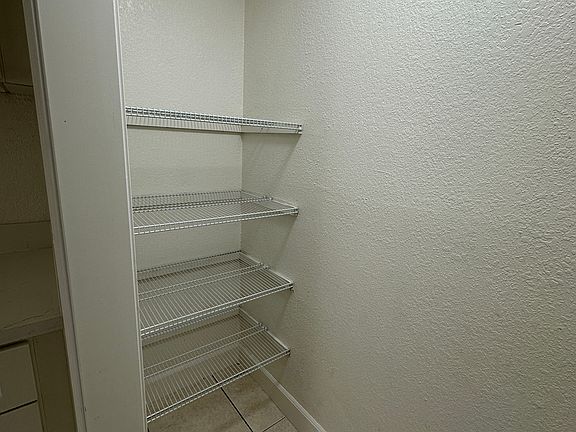 5th image of 7329 Kelley Dr