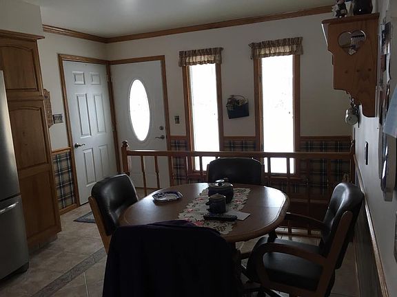 5th image of 2004 Park Ln