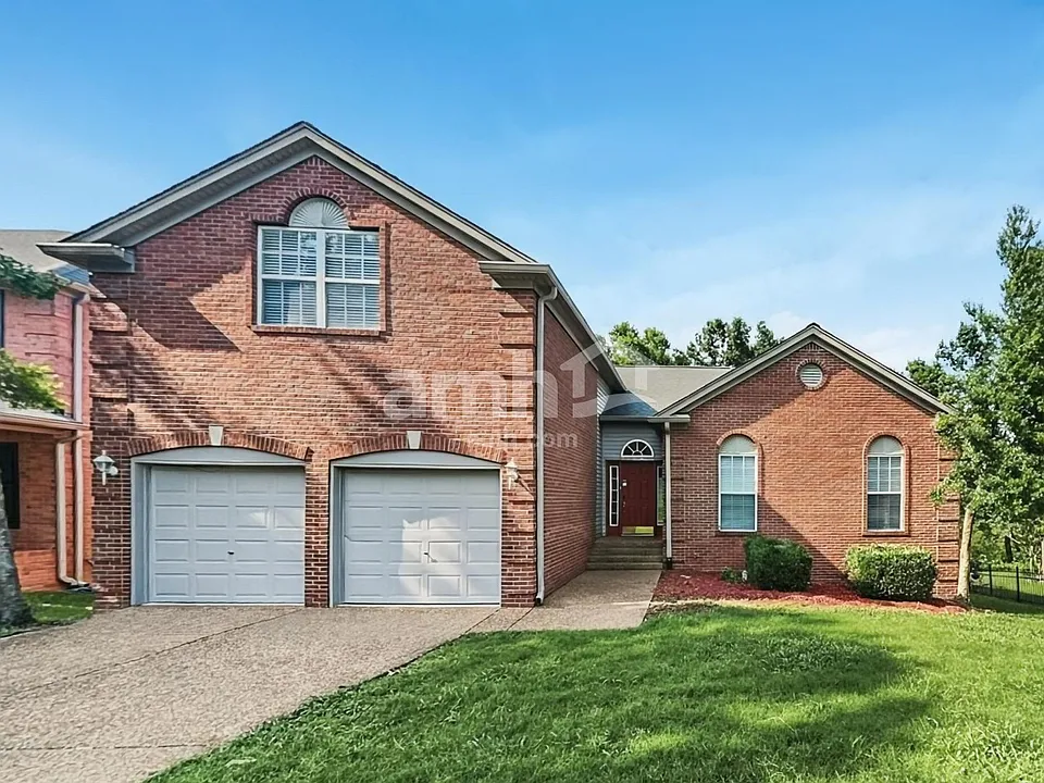 4804 Peninsula Pointe Dr