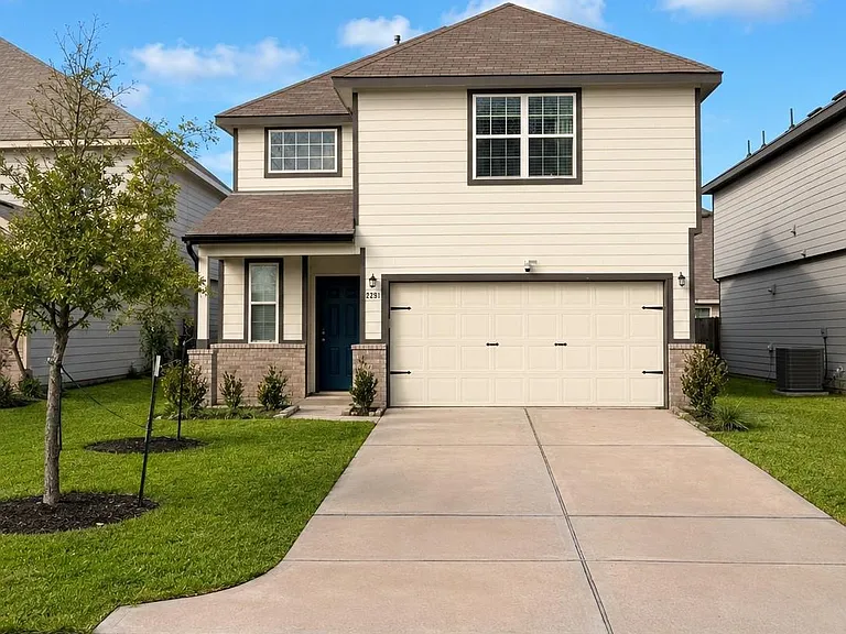 2291 Raider Dr — Photo 1