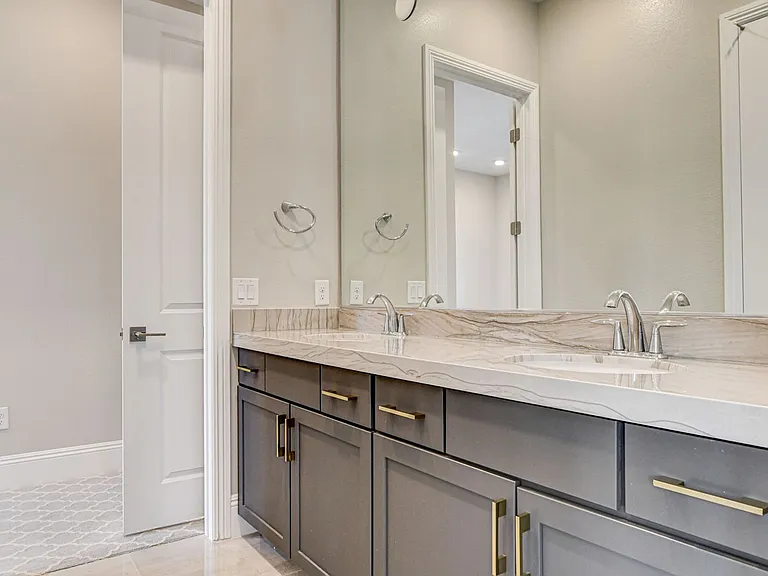 9133 Las Manaitas Ave #302 — Photo 35