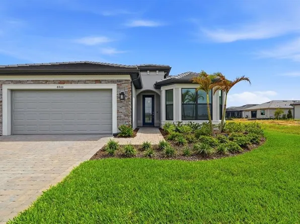 4400 Lakeside Grove Pl, North Port, FL 34289